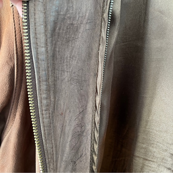 Vintage Wilson’s Leather Jacket Adventure Bound Mens Size XL with Flaws - Picture 12 of 14